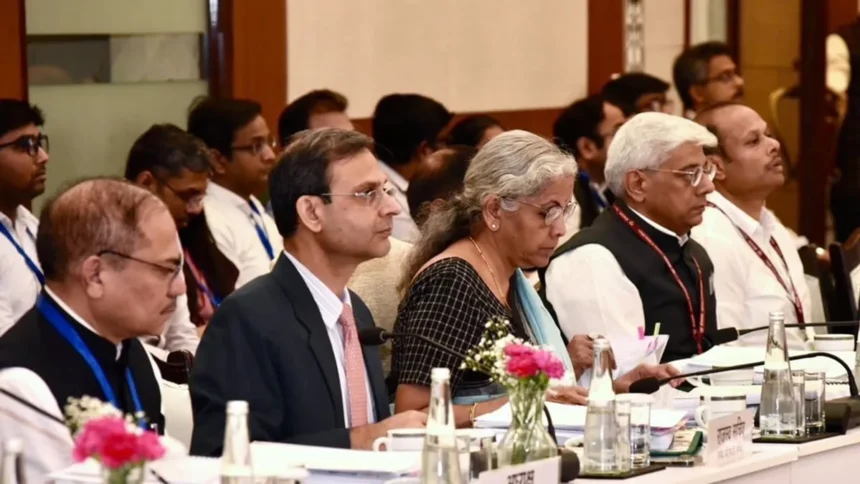 GST Council : शराब पे अतिरिक्त कर किया माफ़